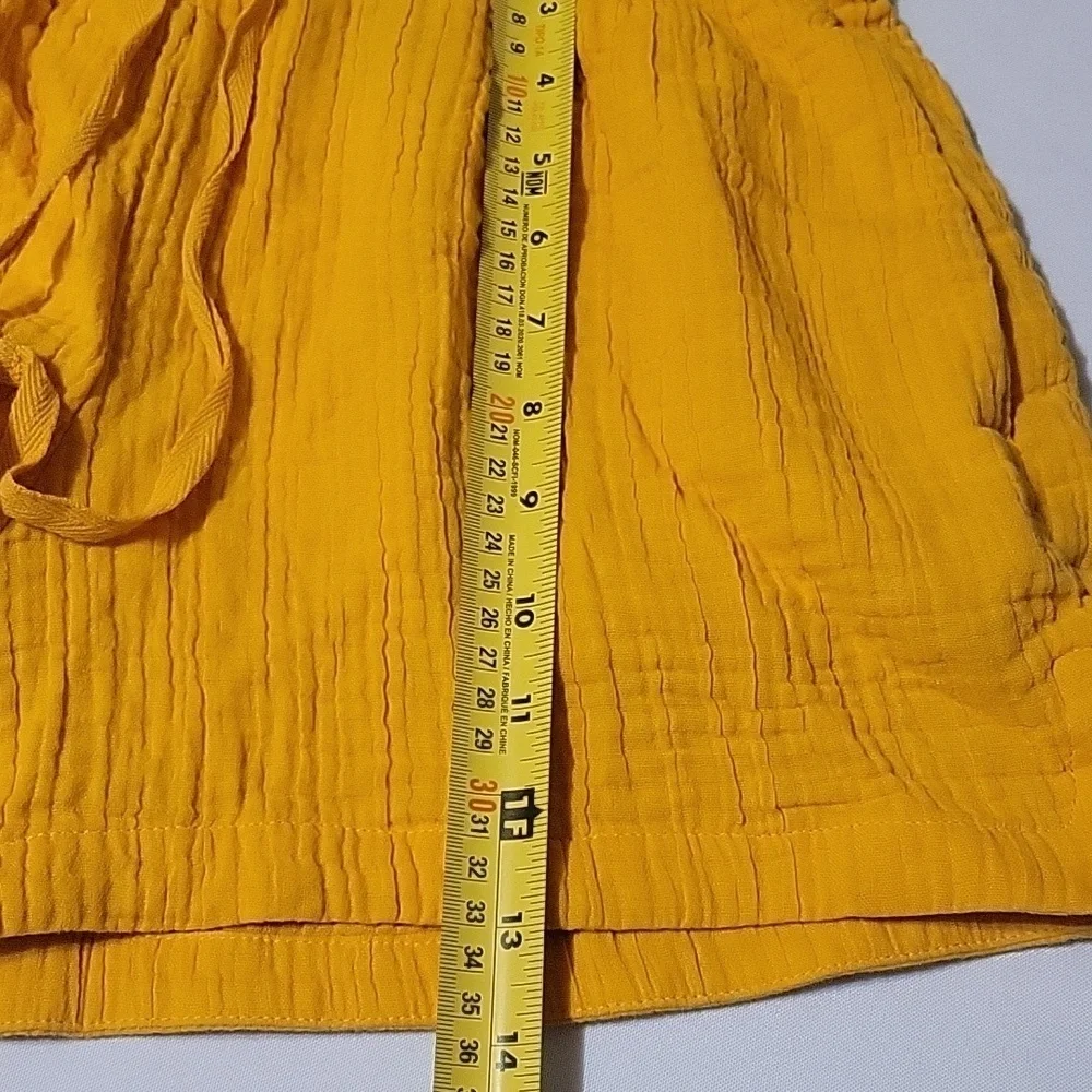 H & M Women's shorts